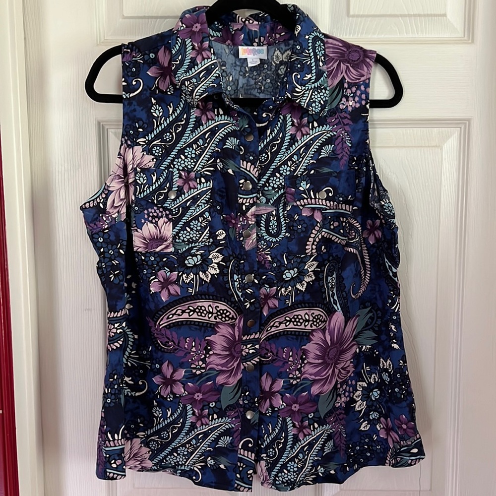 ⭐️BOGO⭐️ Lularoe L Roxanne tank